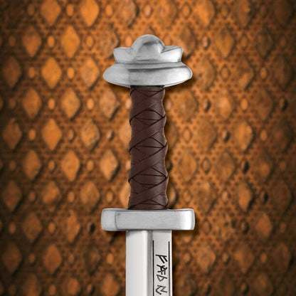 Imagen de Seax rúnico largo 501531 parte de nuestra colección en Espadas y más, sitio oficial.