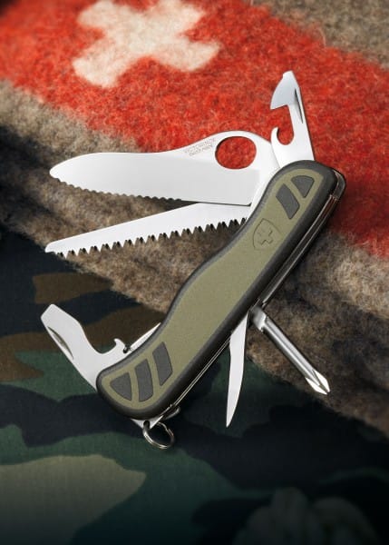 Cuchillo soldado suizo 08, verde / negro Victorinox  VI-0.8461.MWCH - Espadas y Más