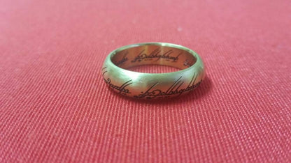 Imagen de Anillo único acero dorado NN1315 parte de nuestra colección en Espadas y más, sitio oficial.