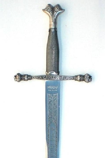 Imagen de Espada De Carlos V Histórica 105 parte de nuestra colección en Espadas y más, sitio oficial.