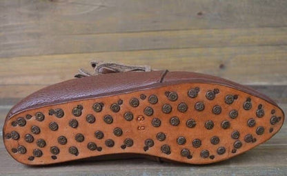 Bota baja lazados S. XIII-XIV lazados, Cuero Marrón - suela tachonada - Espadas y Más