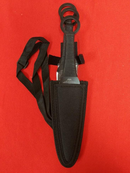 Imagen de Cuchillos lanzadores Los Mercenarios Oficial UC2772 parte de nuestra colección en Espadas y más, sitio oficial.
