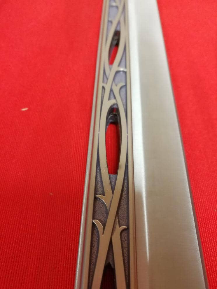 UC3042 Espada de Thranduil El Hobbit OFICIAL (VÍDEO) - Espadas y Más