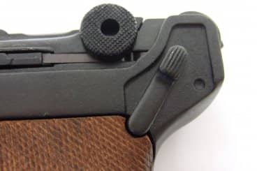 Pistola Parabellum Luger P08, réplica não funcional 1145