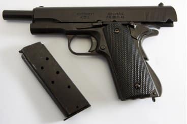 1312 PISTOLA AUTOMATICA .45 M1911A1, USA 1911 (1ª Y 2ª GM) - Espadas y Más