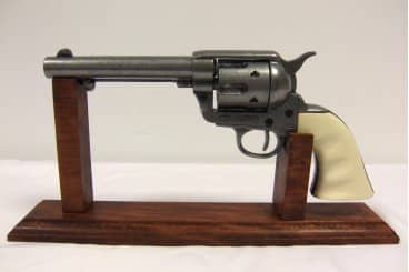 Imagen de Revólver Peacemaker CAL.45 5½", 1150 Réplica no funcional parte de nuestra colección en Espadas y más, sitio oficial.