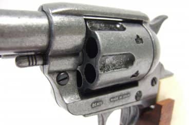 Imagen de Revólver Peacemaker CAL.45 5½", 1150 Réplica no funcional parte de nuestra colección en Espadas y más, sitio oficial.