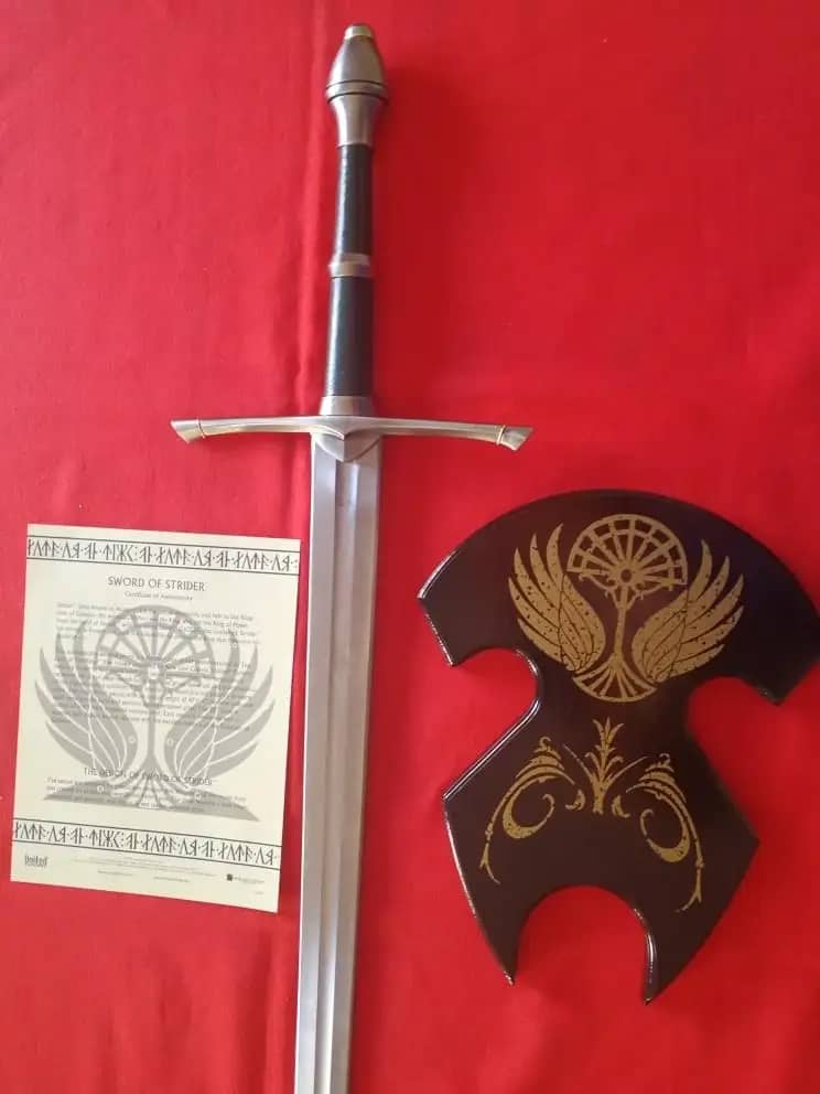 UC1299 Espada Strider de Aragorn El Señor de los Anillos OFICIAL - Espadas y Más