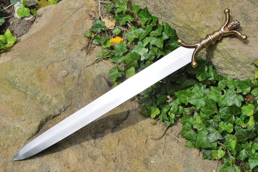Imagen de Espada Fionn de cacique celta forjada ASW58 parte de nuestra colección en Espadas y más, sitio oficial.