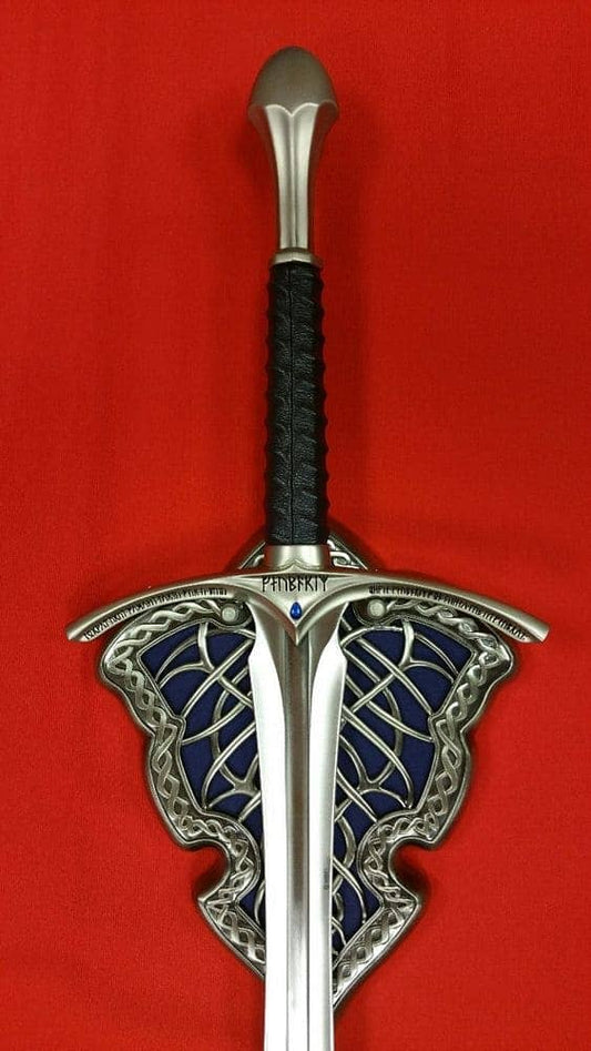 Espada Glamdring de Gandalf de El Señor de los Anillos con expositor. Realizada por Noble Collection. Vendida por Espadas y más