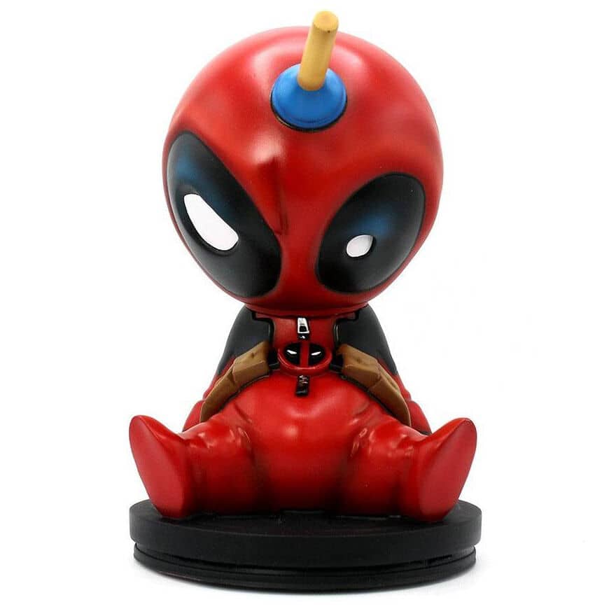 Figura Hucha Deadpool Marvel 20cm - Espadas y Más