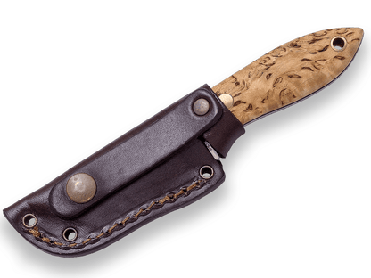 CUCHILLO BUSHCRAFT JOKER BS 9 AVISPA SCANDI.CUCHILLO DE CUELLO Y CINTURÓN. ACERO SANDVIK 14C28N, MANGO DE ABEDUL RIZADO, HOJA 8 CM. FUNDA DE CUERO. CL121 - Espadas y Más