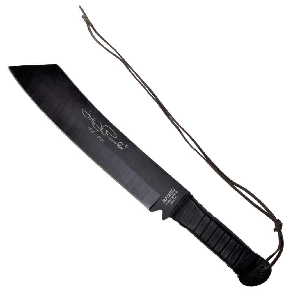 Cuchillo réplica del Cuchillo de Caza de Rambo IV negro con hoja de acero con la firma de John Rambo. Vendido por Espadas y más