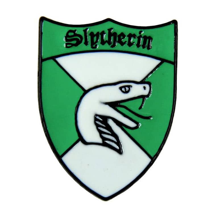 Pin metal Slytherin Harry Potter - Espadas y Más