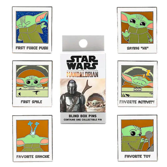 Imagenes del producto Expositor 12 Blind Box Enamel Pin Yoda the Child The Mandalorian Star Wars Loungefly surtido
