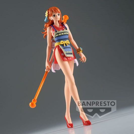 Imagenes del producto Figura Nami The Sukko One Piece 16cm
