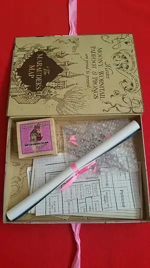 Caja de recuerdos de Hermione Harry Potter NN7431 - Espadas y Más