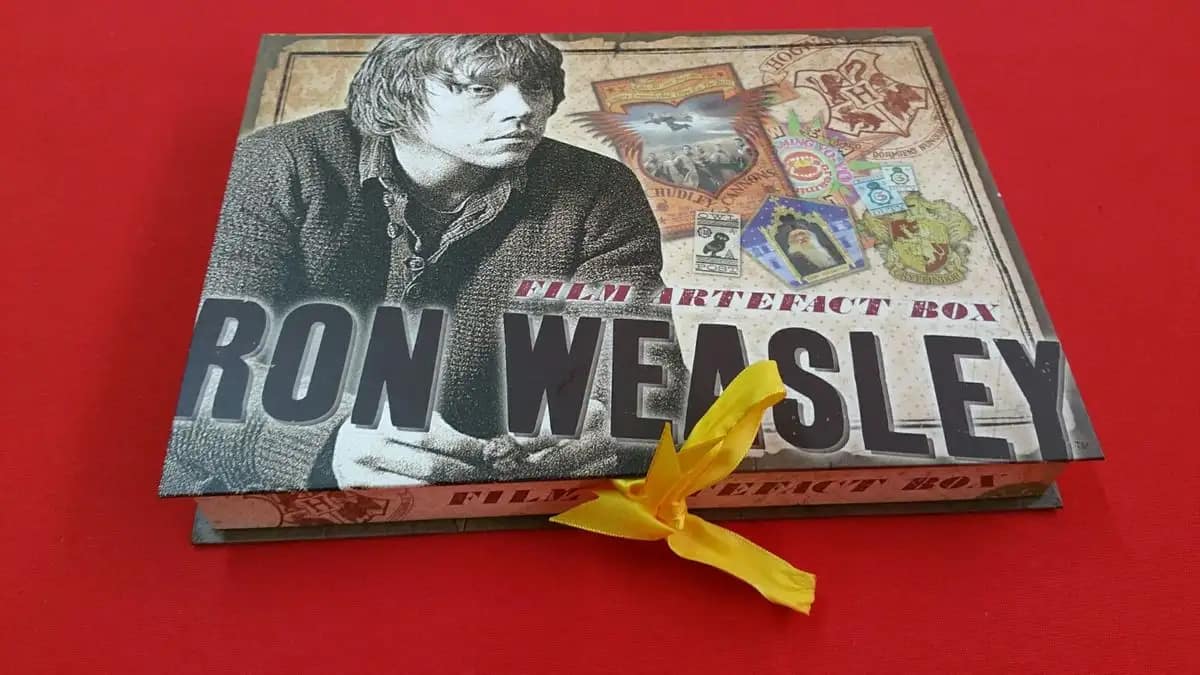 Caja de recuerdos de Ron Harry Potter NN7432 - Espadas y Más