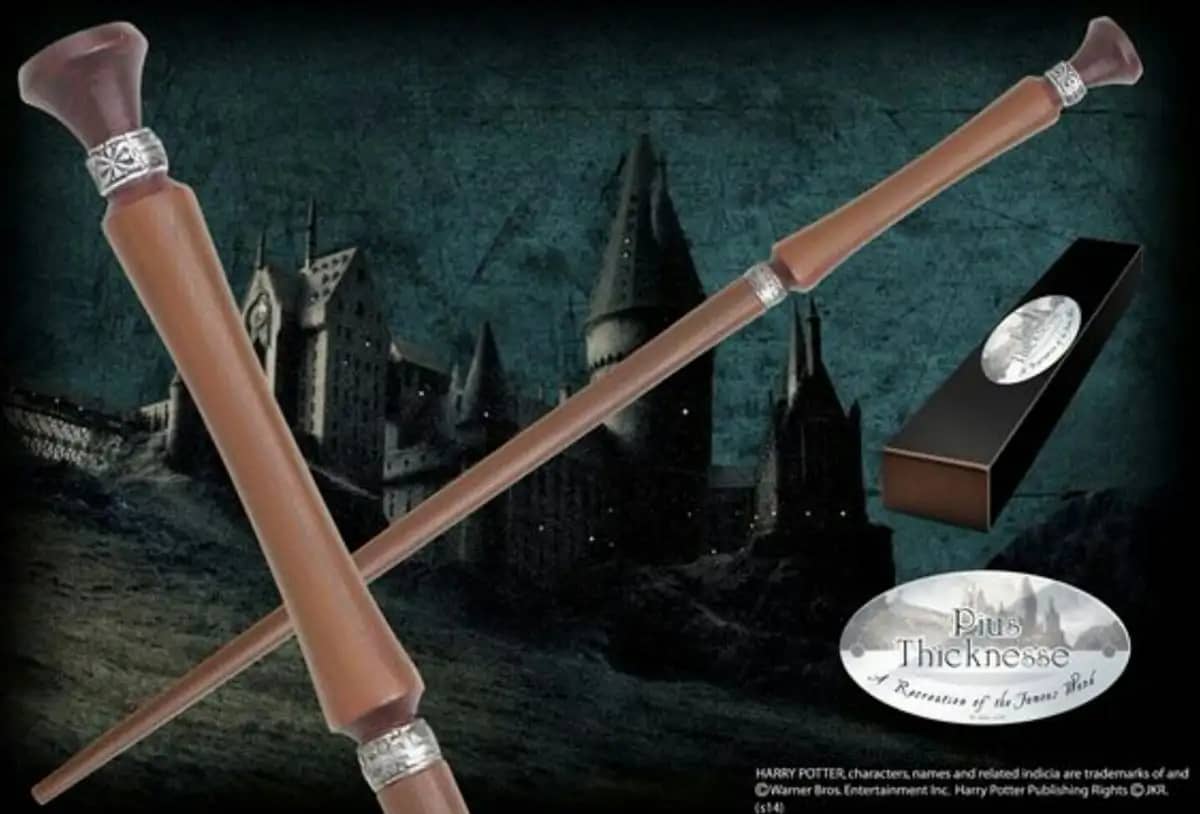 Varita de Pius Thicknesse Harry Potter NN8248 - Espadas y Más