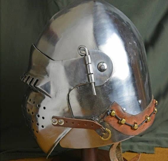 Casco Bacinete de batalla 4 - acero 2,5mm - Versión de Batalla Medieval - Espadas y Más