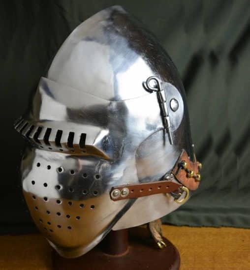 Casco Bacinete de batalla 4 - acero 2,5mm - Versión de Batalla Medieval - Espadas y Más