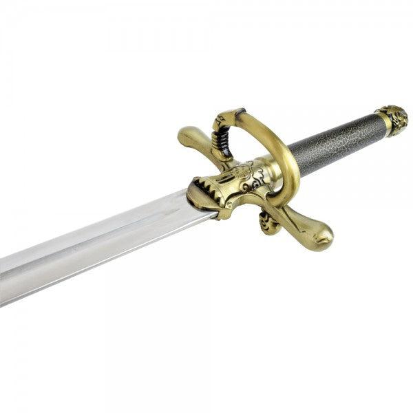 Detalle de la Espada aguja de Arya Stark como la de la serie Juego de Tronos. Vendida por Espadas y más