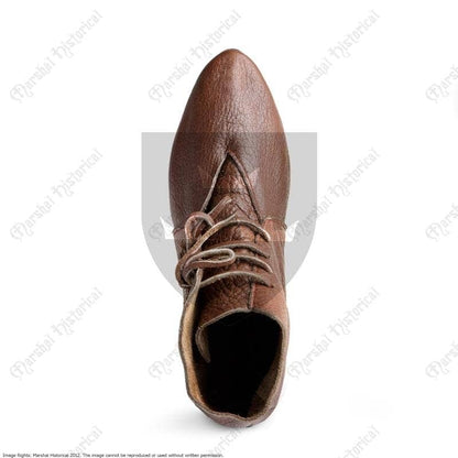 Bota baja lazados S. XIII-XIV lazados, Cuero Marrón - suela tachonada - Espadas y Más