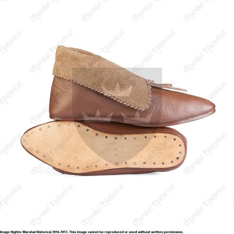 Bota baja vuelta, S. XIII-XIV , Cuero Marrón - Espadas y Más