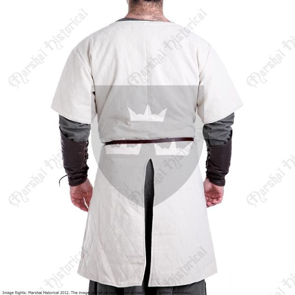 Imagen de Gambeson manga corta parte de nuestra colección en Espadas y más, sitio oficial.