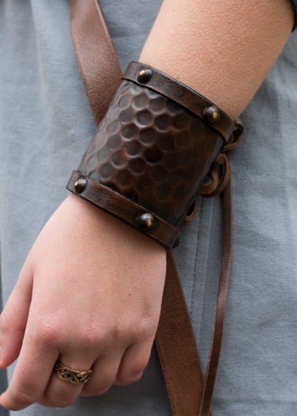 Pulsera Pequeña, protector de brazo de cuero - Espadas y Más