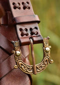 Vaina con cinturón y hebilla de bronce para espada vikinga, varios. Longitudes ULF-SW-11S - Espadas y Más