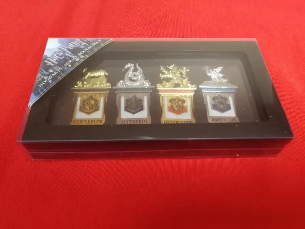 Colección de marcapáginas de Hogwarts de Harry Potter NN7039 - Espadas y Más